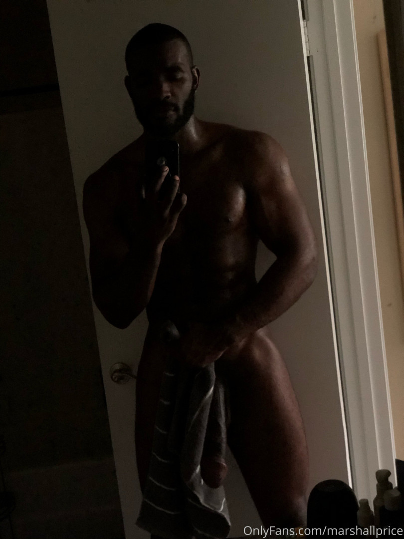 Photo by officialgreysweatsking published on August 1,2023 08:36:00 - BestThots