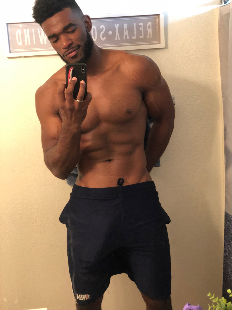 Photo by officialgreysweatsking published on August 1,2023 08:37:29 - BestThots