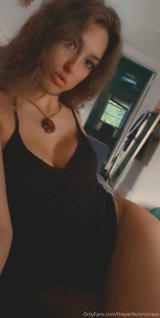 Photo by theperfectmistress published on October 15,2023 15:25:18 - BestThots