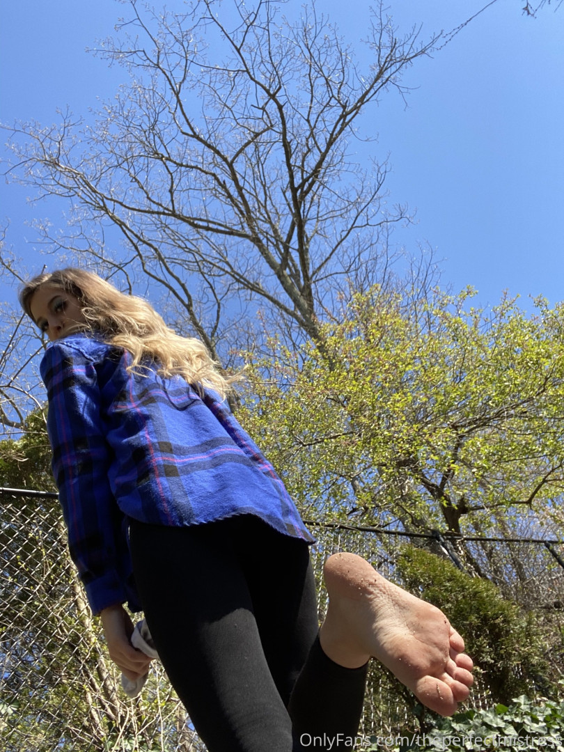 Photo by theperfectmistress published on October 15,2023 22:16:25 - BestThots