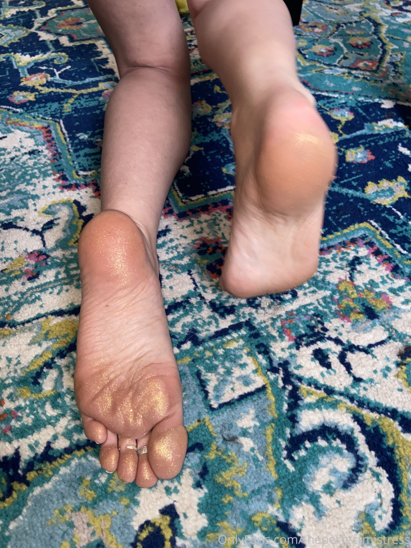 Photo by theperfectmistress published on October 15,2023 22:25:40 - BestThots