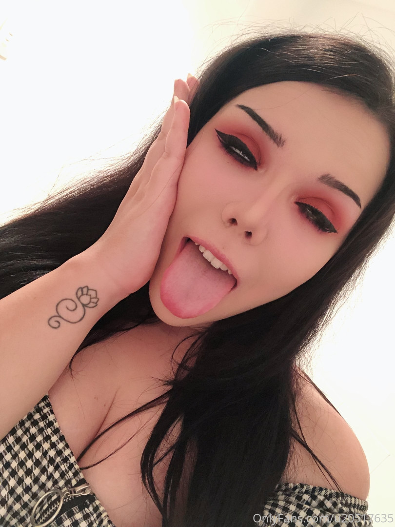 Photo by aliciaahegao published on July 22,2023 05:58:15 - BestThots