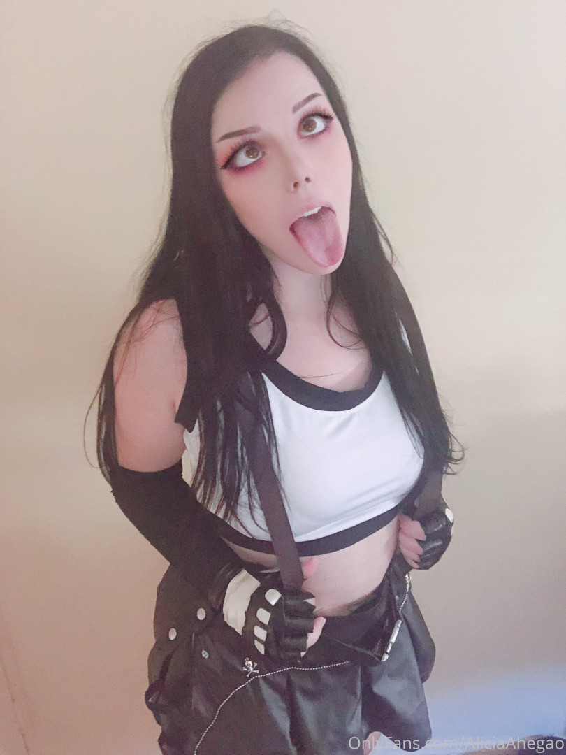 Photo by aliciaahegao published on July 22,2023 06:05:30 - BestThots