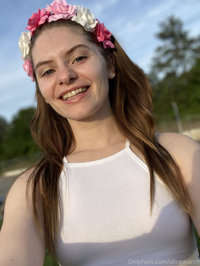 Photo by alicemarch published on October 16,2023 19:41:56 - BestThots