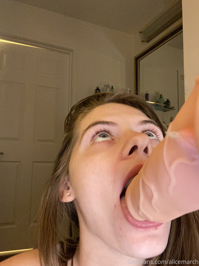Photo by alicemarch published on October 16,2023 20:52:10 - BestThots