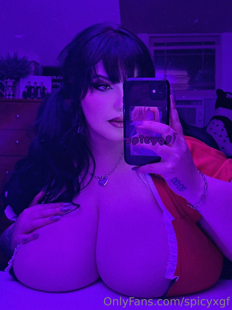 Photo by spicyxgf published on May 17,2023 17:04:15 - BestThots