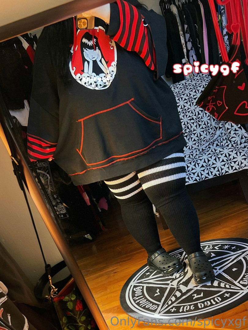 Photo by spicyxgf published on May 17,2023 17:04:25 - BestThots