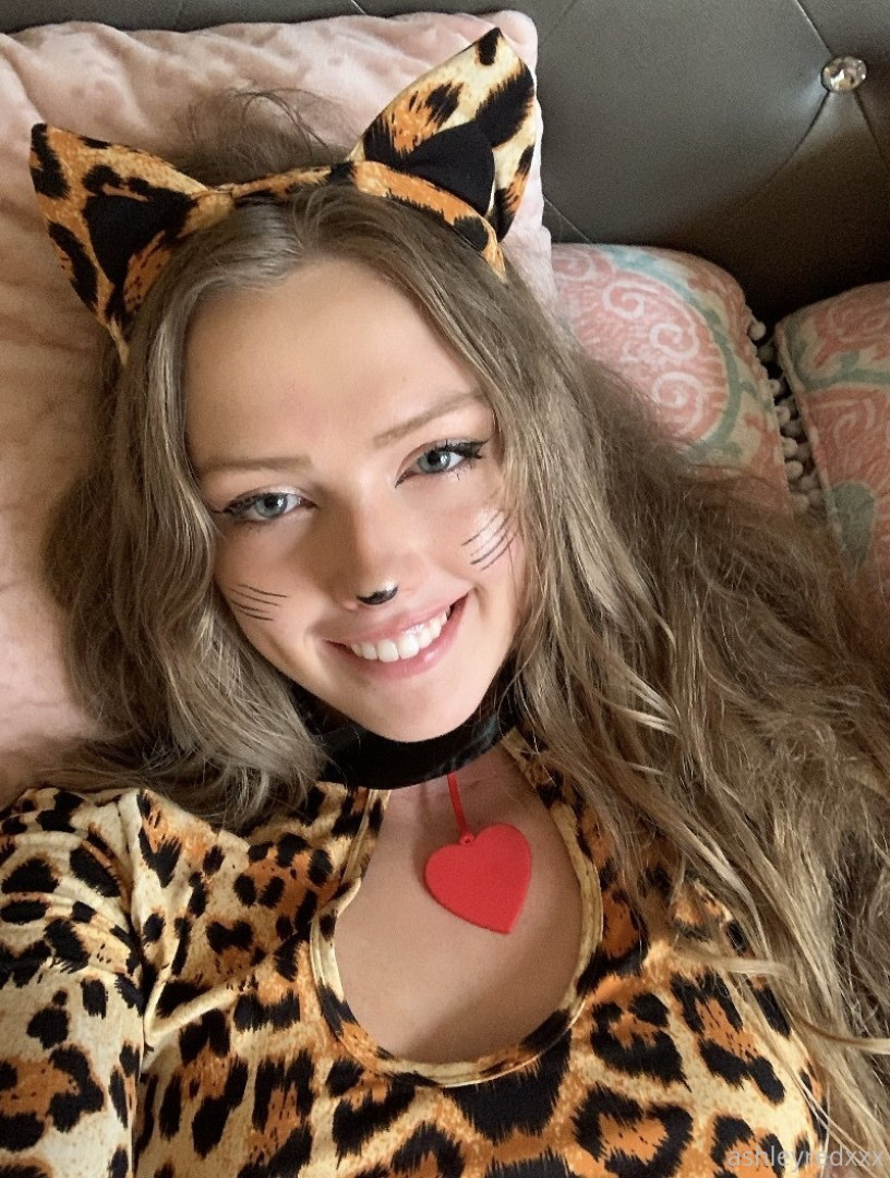 Photo by ashleyredxxx published on October 15,2023 22:41:32 - BestThots