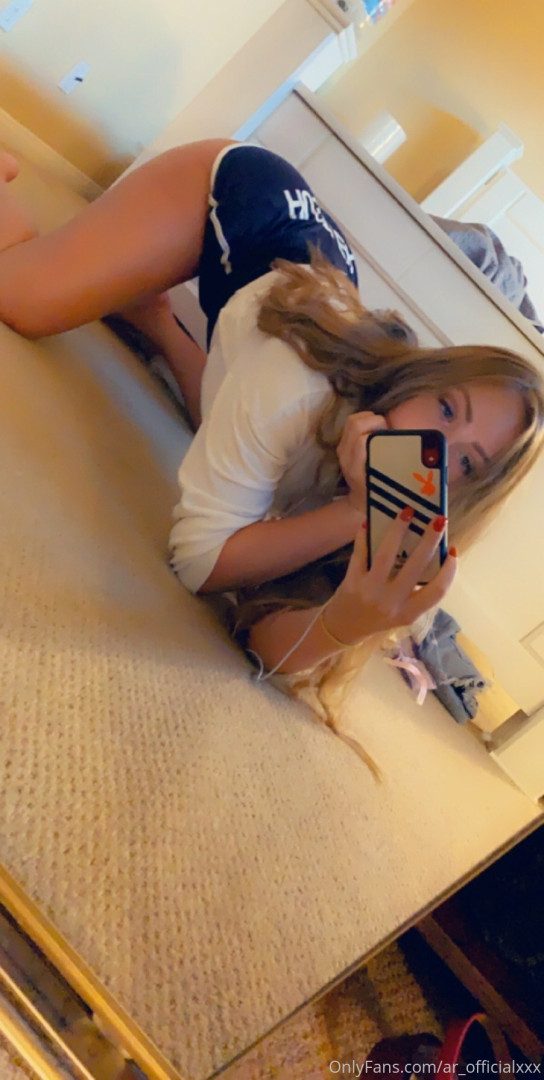 Photo by ashleyredxxx published on October 15,2023 22:46:49 - BestThots