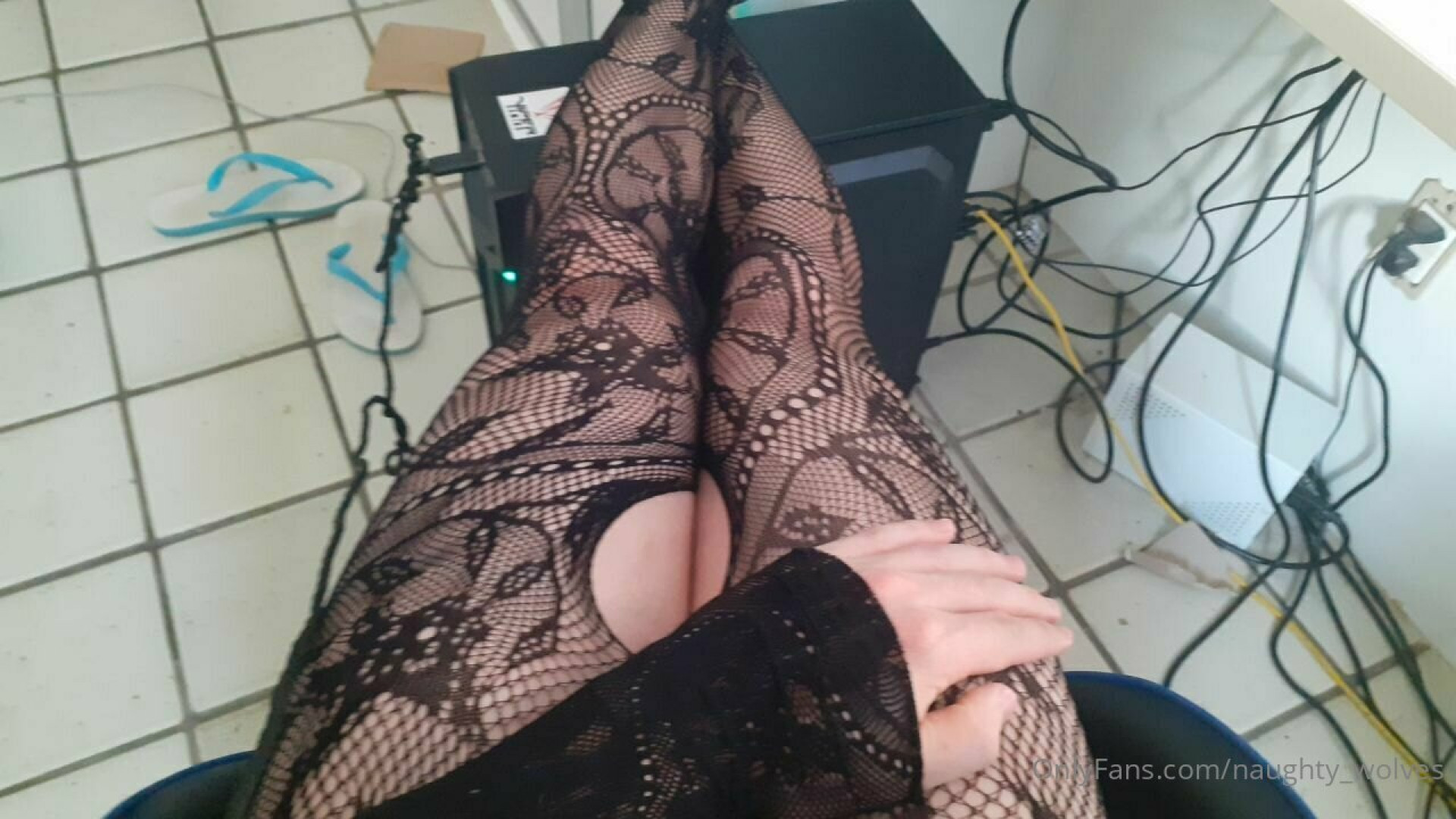 Photo by naughty_wolves published on July 6,2023 09:39:51 - BestThots