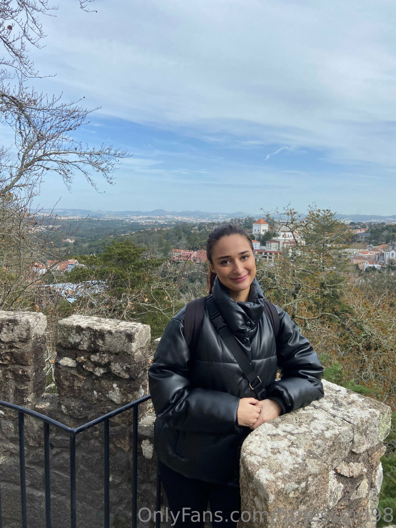 Photo by fitnessgirl98 published on May 27,2023 01:15:54 - BestThots