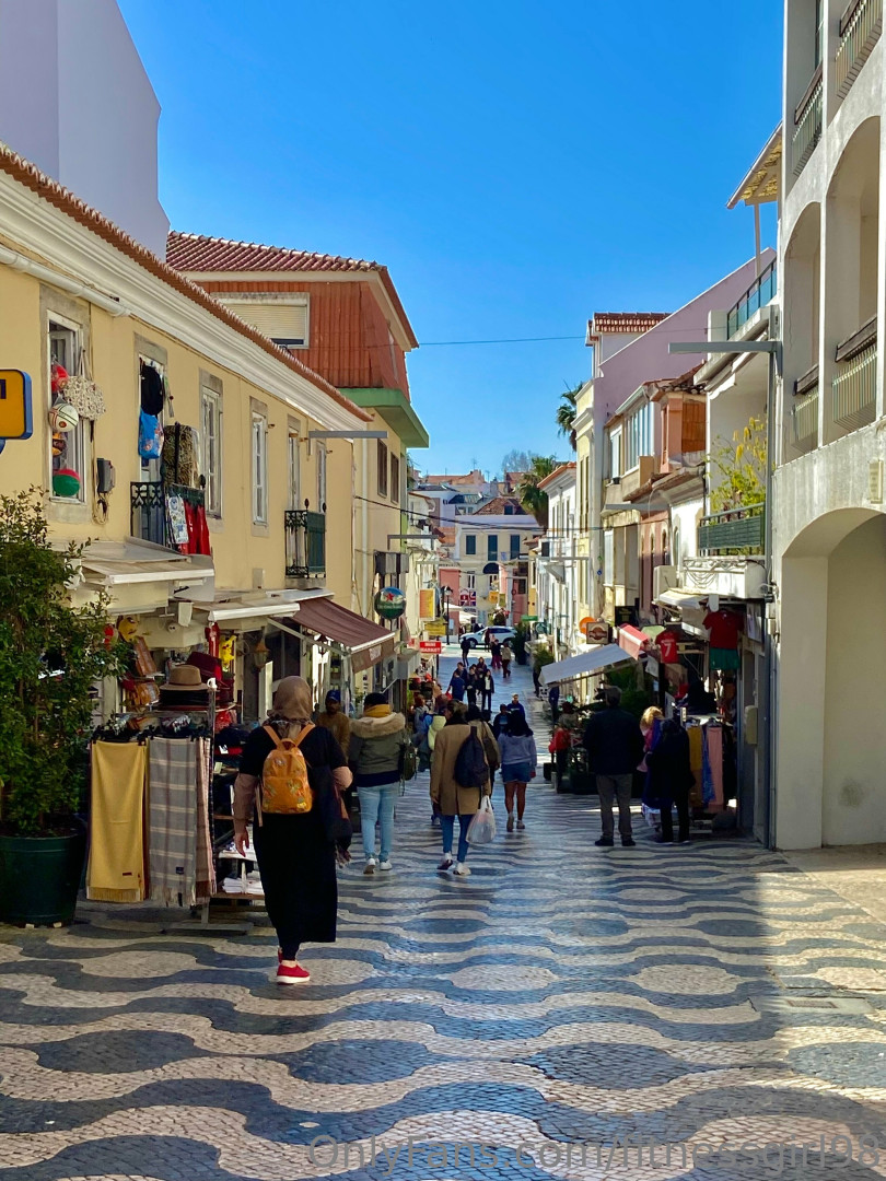 Photo by fitnessgirl98 published on May 27,2023 01:15:59 - BestThots