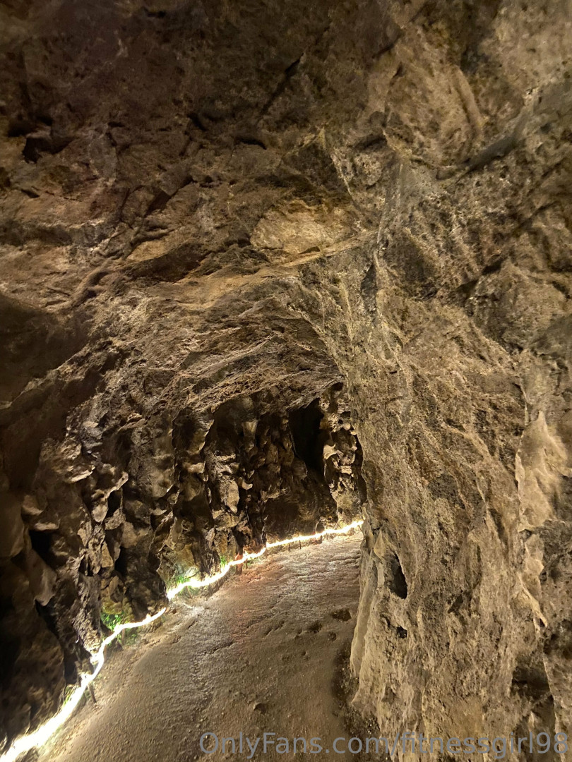 Photo by fitnessgirl98 published on May 27,2023 01:16:02 - BestThots