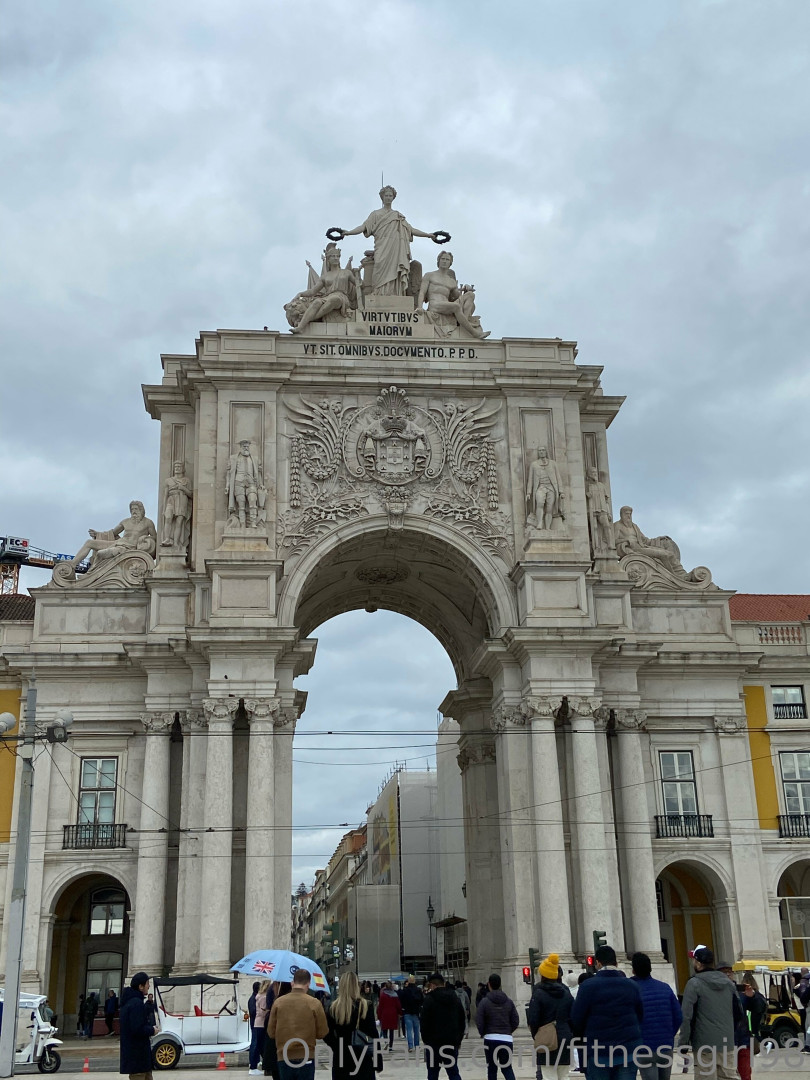 Photo by fitnessgirl98 published on May 27,2023 01:16:44 - BestThots