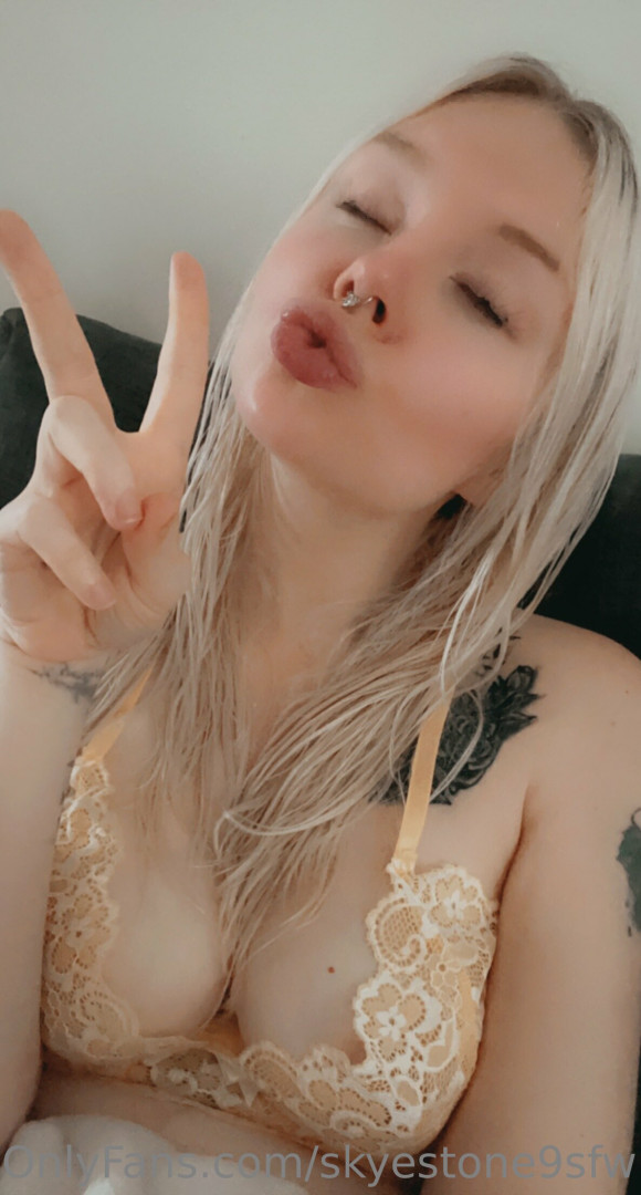 Photo by skyestone9sfw published on May 17,2023 22:52:36 - BestThots