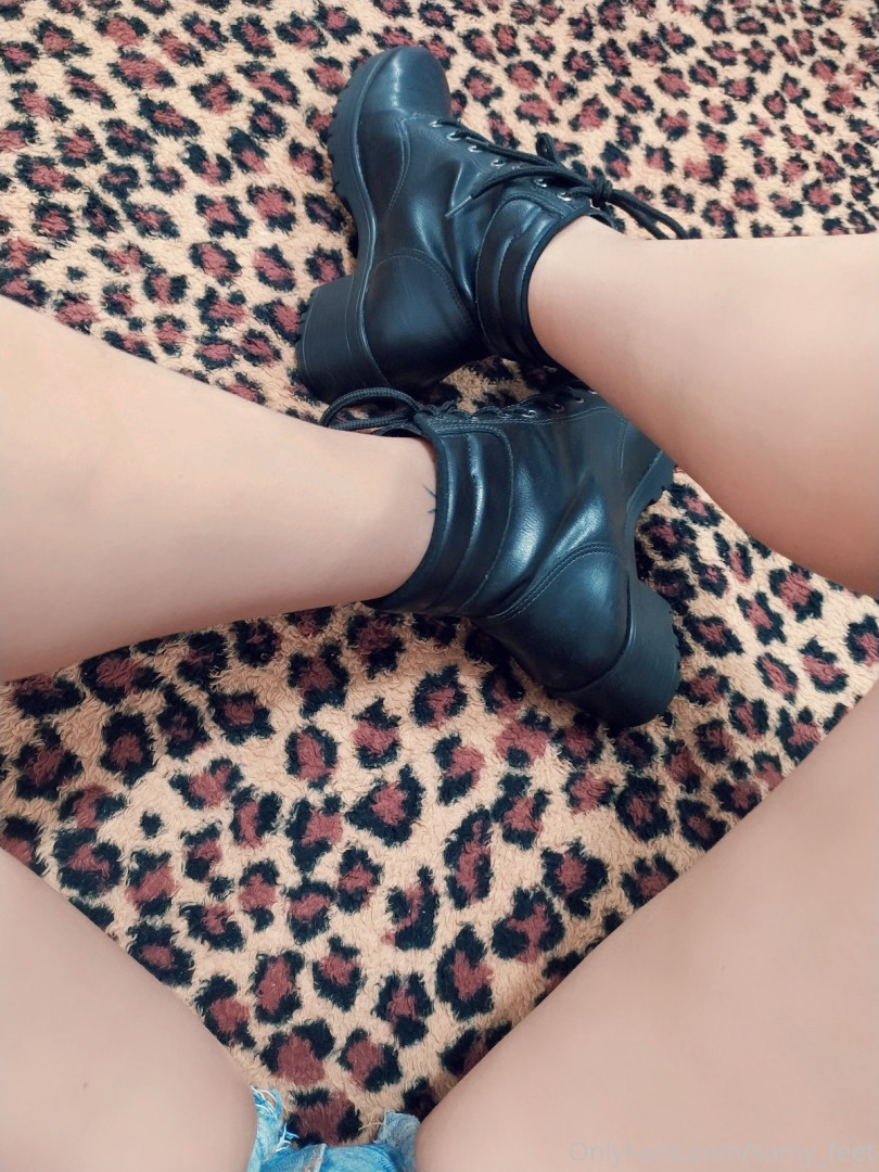 Photo by samy_feet published on October 15,2023 23:14:14 - BestThots