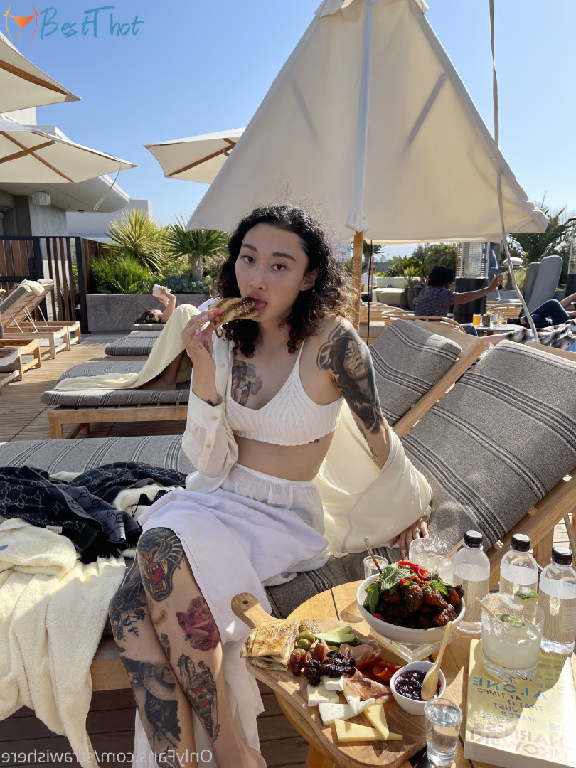 Photo by strawishere published on December 14,2024 12:02:46 - BestThots