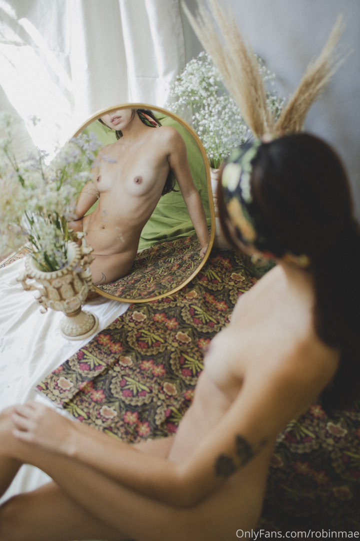 Photo by robinmae published on October 16,2023 03:06:43 - BestThots