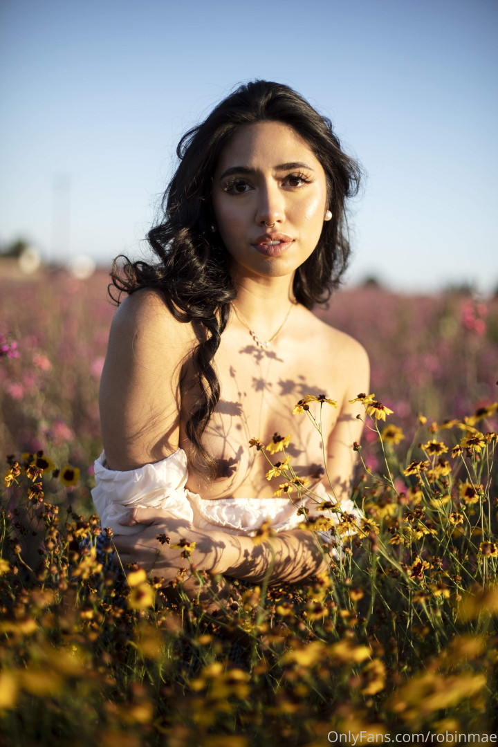 Photo by robinmae published on October 16,2023 03:15:40 - BestThots