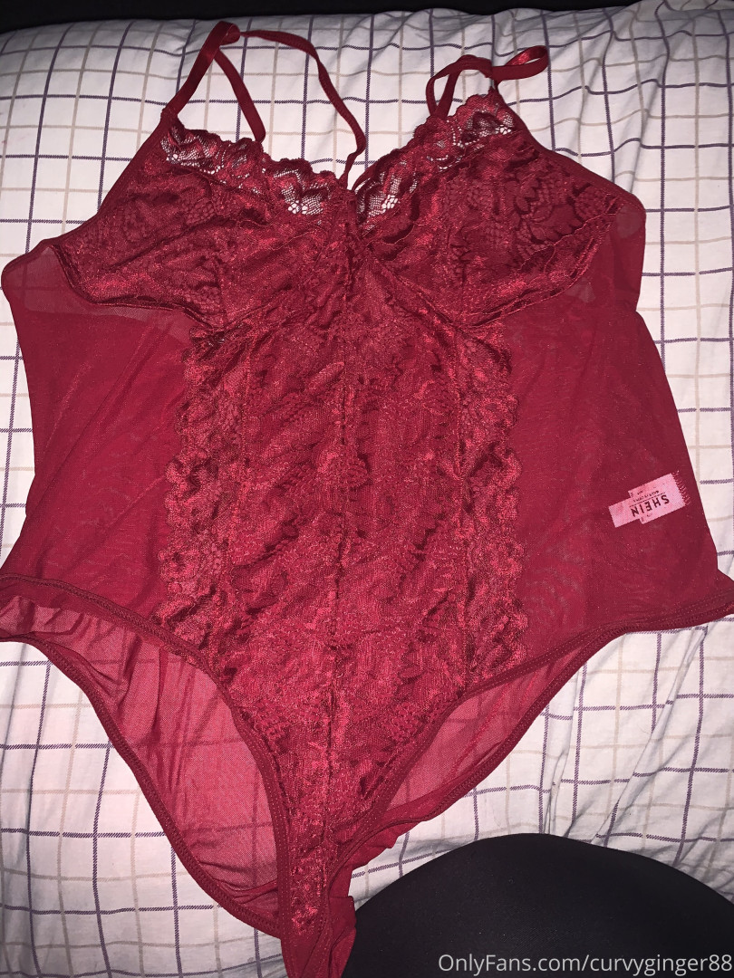 Photo by curvyginger88 published on October 15,2023 06:40:12 - BestThots