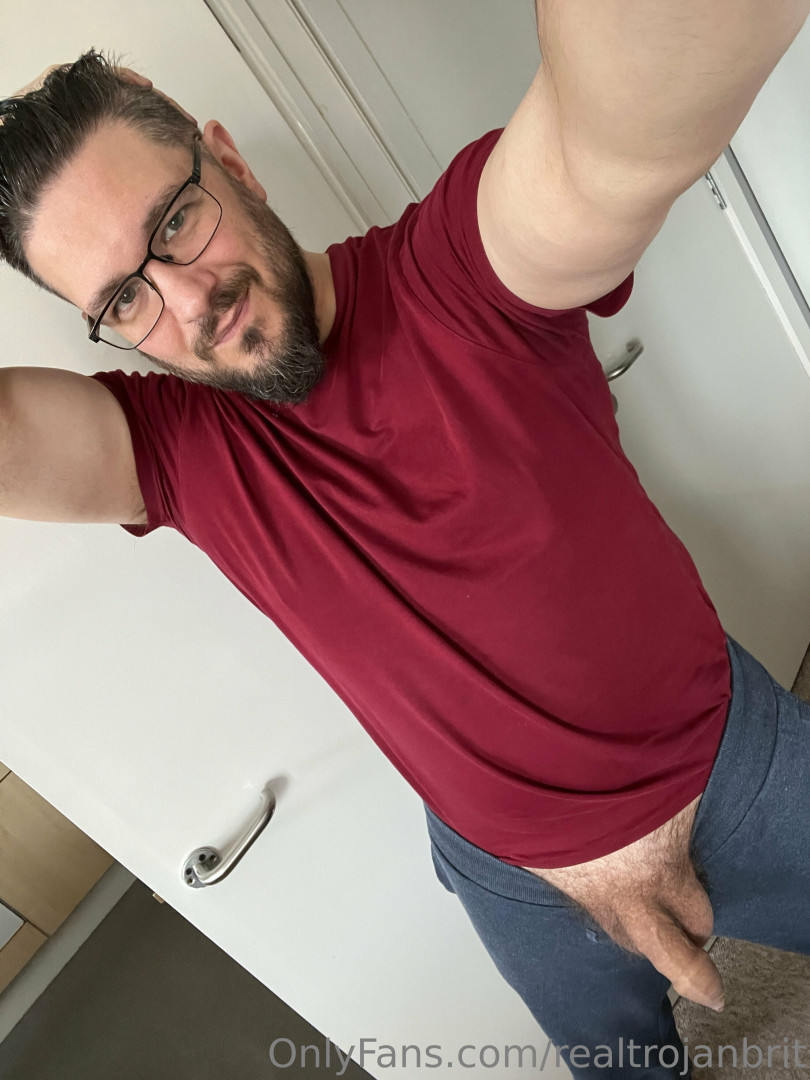 Photo by realtrojanbrit published on July 4,2023 22:33:55 - BestThots