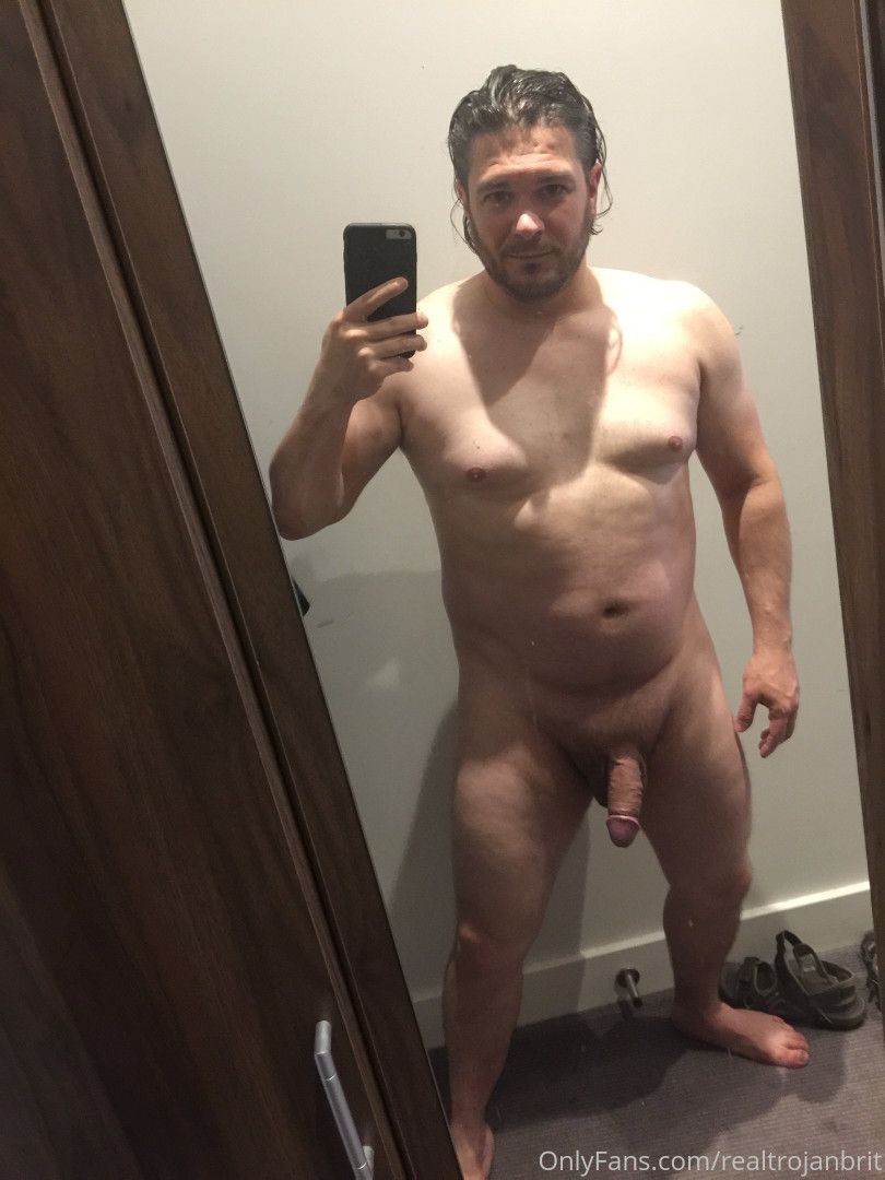 Photo by realtrojanbrit published on July 4,2023 22:35:09 - BestThots