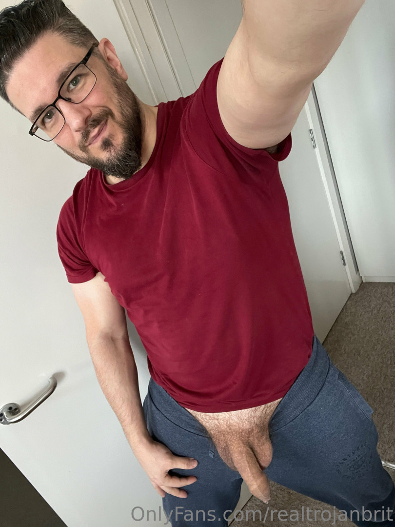 Photo by realtrojanbrit published on July 4,2023 22:38:44 - BestThots