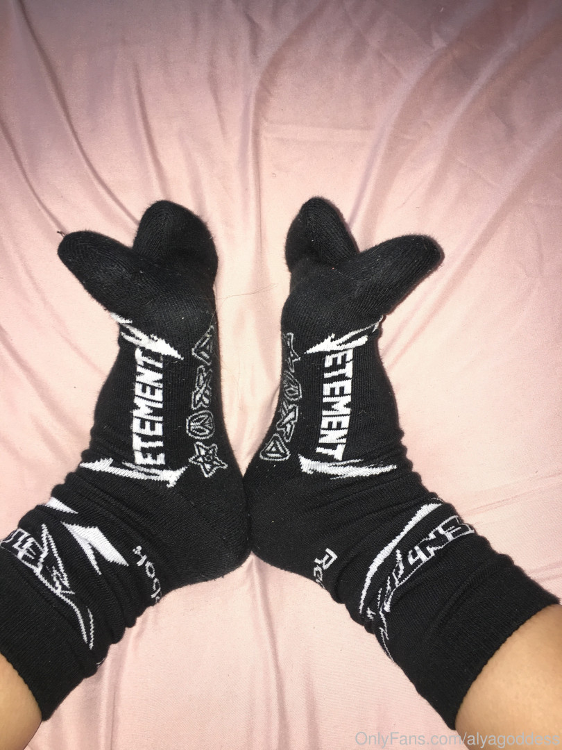 Photo by alyagoddess published on June 21,2023 22:48:22 - BestThots