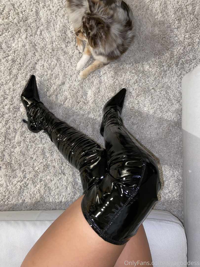 Photo by alyagoddess published on June 21,2023 22:52:01 - BestThots