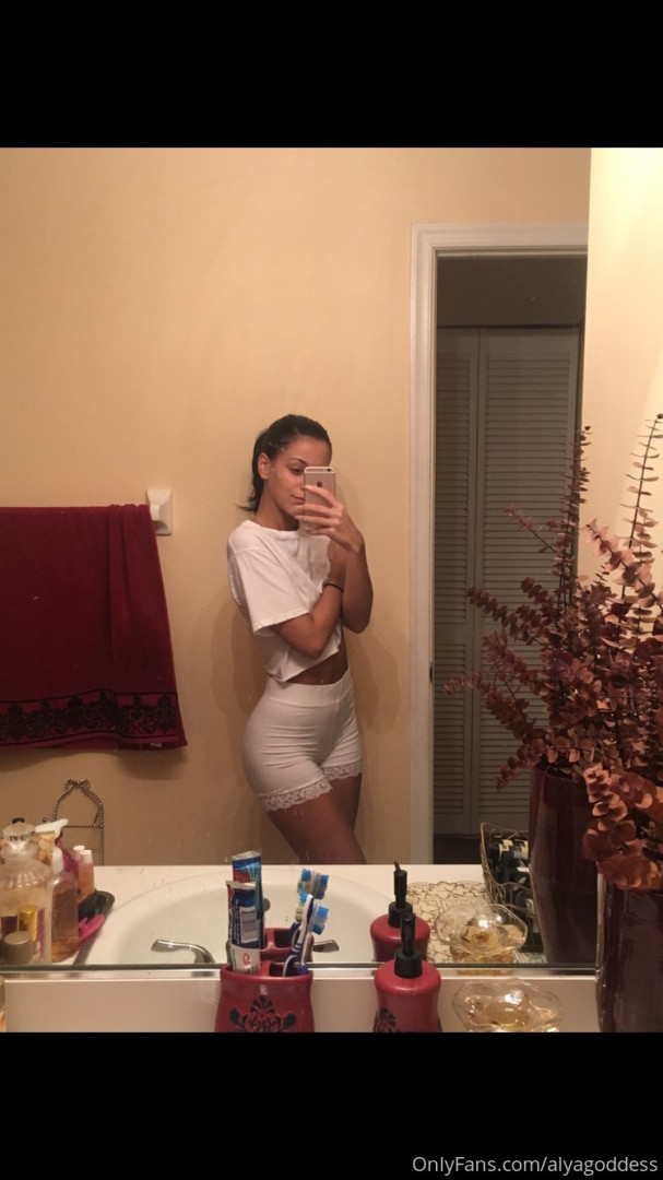 Photo by alyagoddess published on June 22,2023 00:52:18 - BestThots