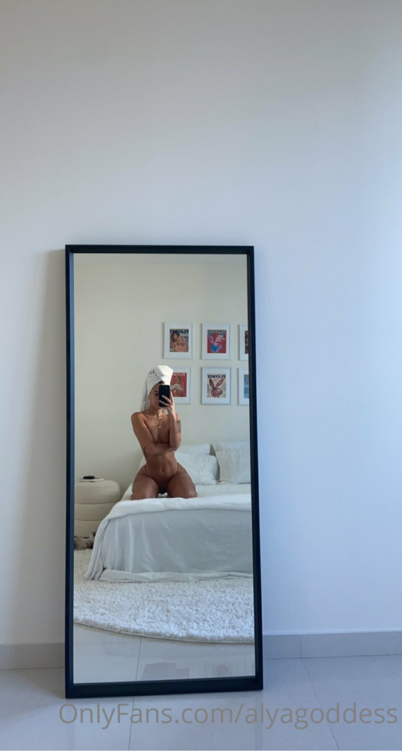 Photo by alyagoddess published on November 19,2023 23:48:29 - BestThots