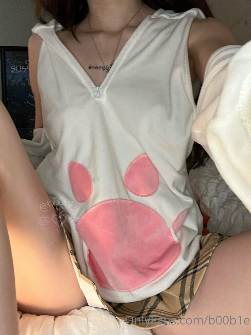 Photo by b00b1e published on October 16,2023 18:42:35 - BestThots