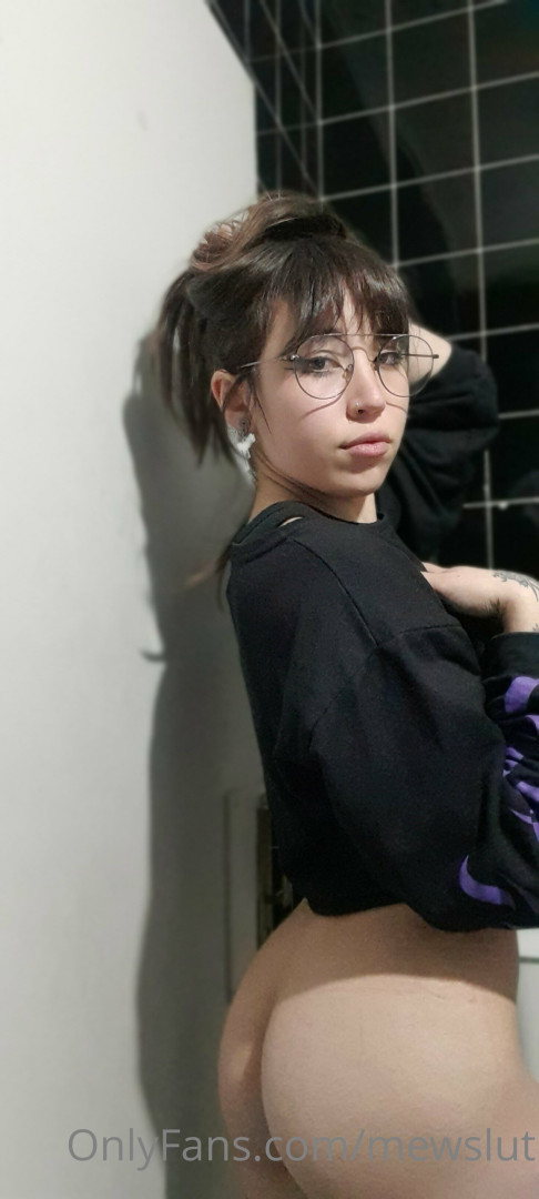 Photo by mewslut published on May 21,2023 09:58:15 - BestThots