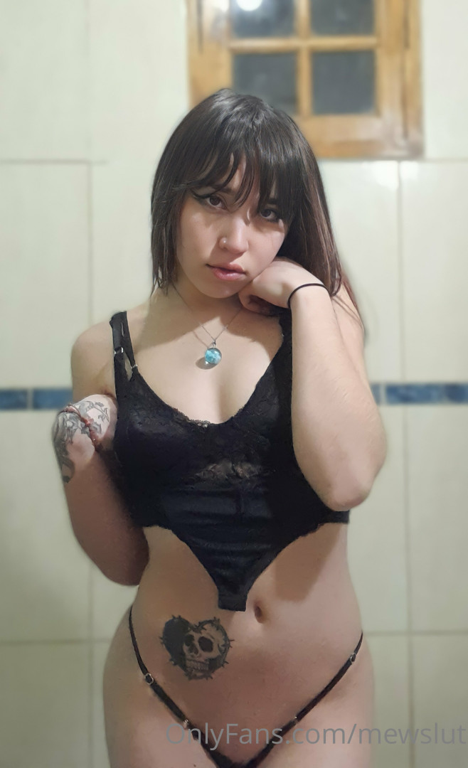 Photo by mewslut published on May 21,2023 10:05:13 - BestThots