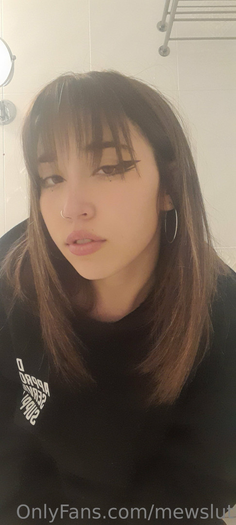 Photo by mewslut published on May 21,2023 10:06:18 - BestThots