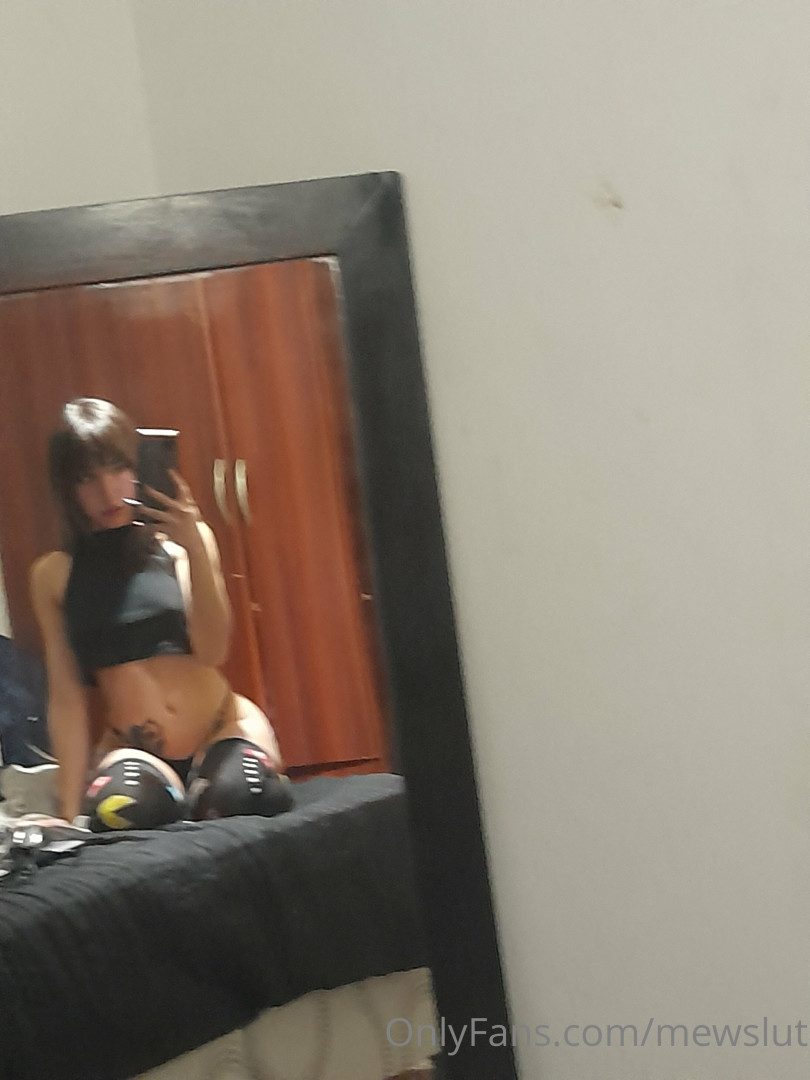 Photo by mewslut published on May 21,2023 10:07:35 - BestThots