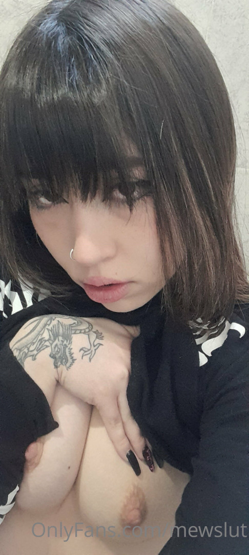 Photo by mewslut published on May 21,2023 10:09:03 - BestThots