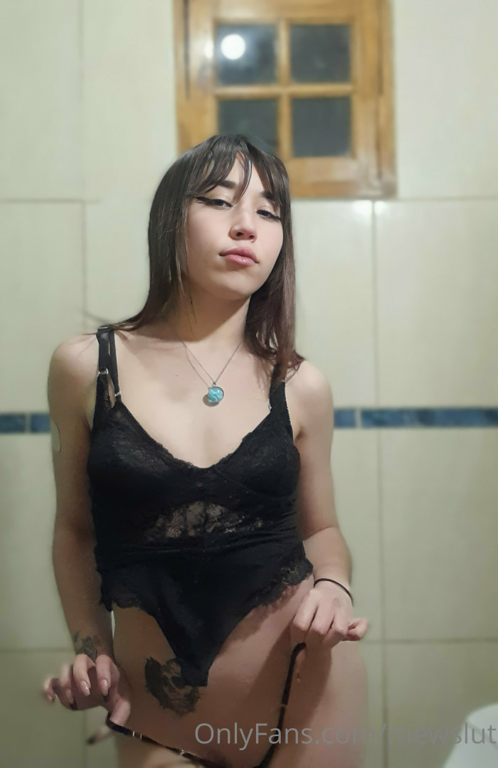 Photo by mewslut published on May 21,2023 10:10:43 - BestThots