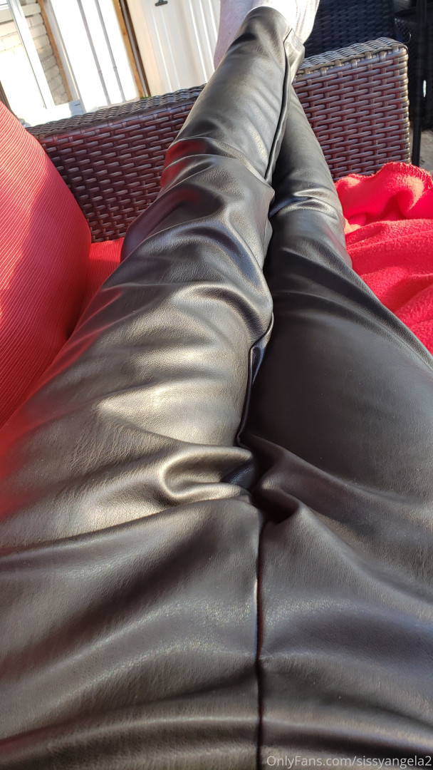 Photo by angela_allure published on November 21,2023 14:25:07 - BestThots