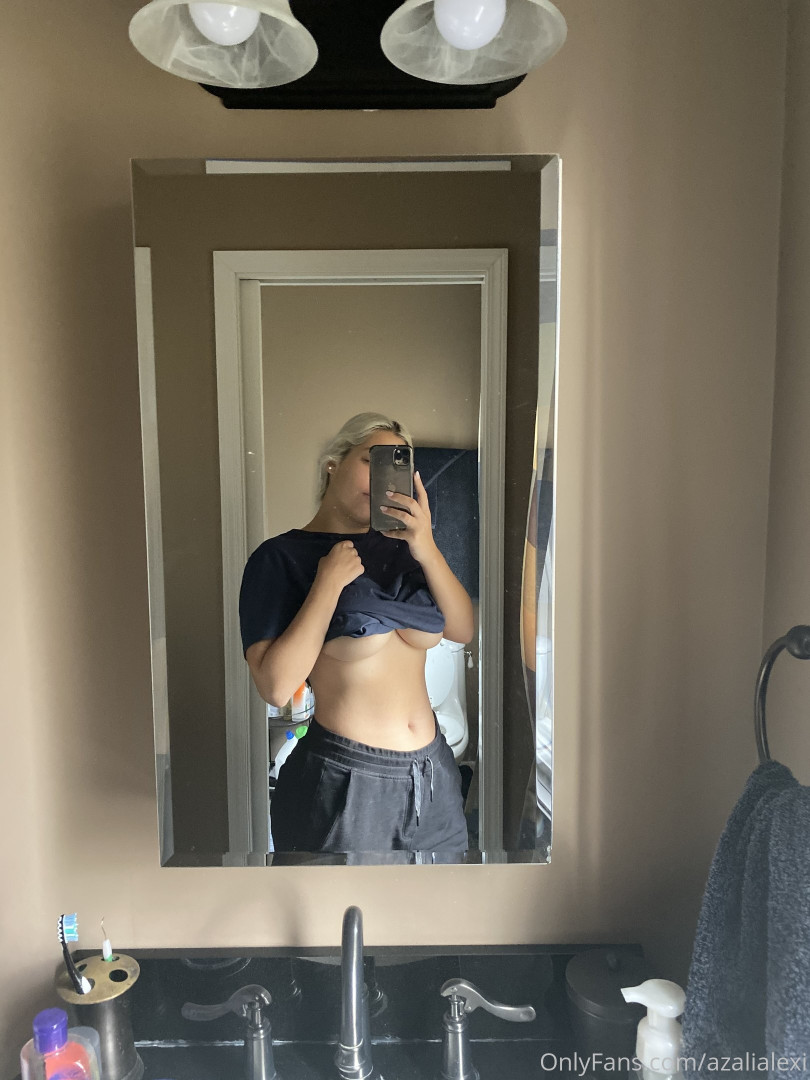 Photo by azalialexi published on November 29,2023 13:18:30 - BestThots