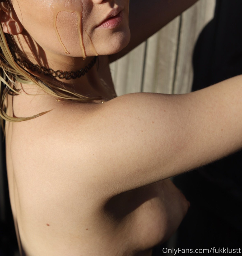 Photo by fukklustt published on October 16,2023 18:56:42 - BestThots