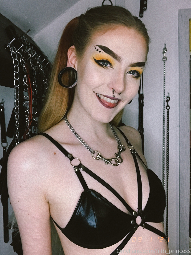 Photo by filth_princess published on January 15,2024 06:03:19 - BestThots