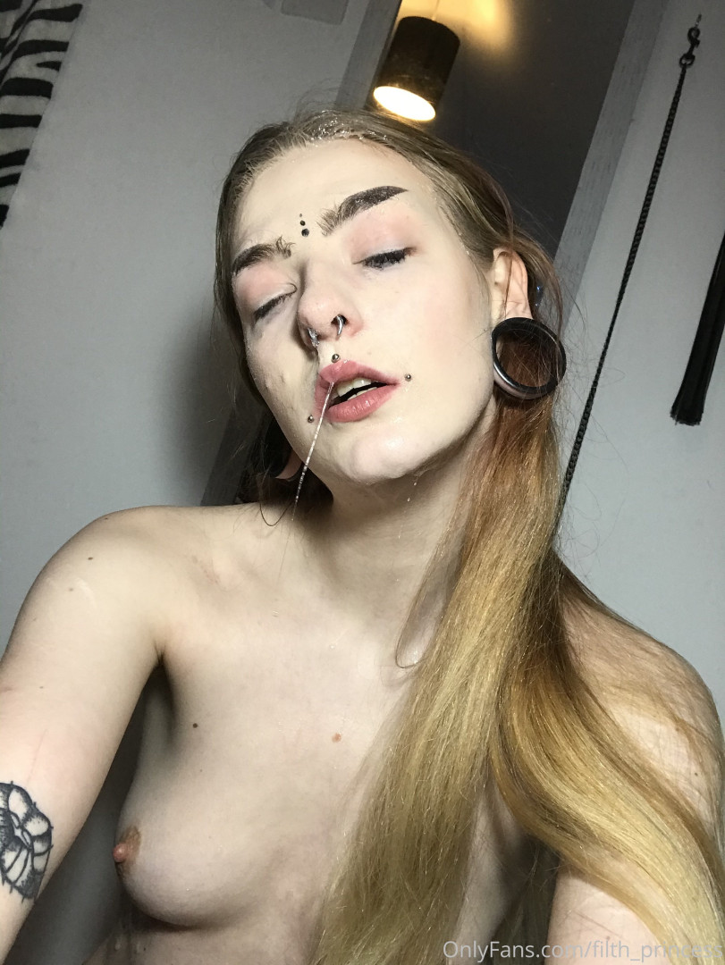 Photo by filth_princess published on January 15,2024 06:03:59 - BestThots