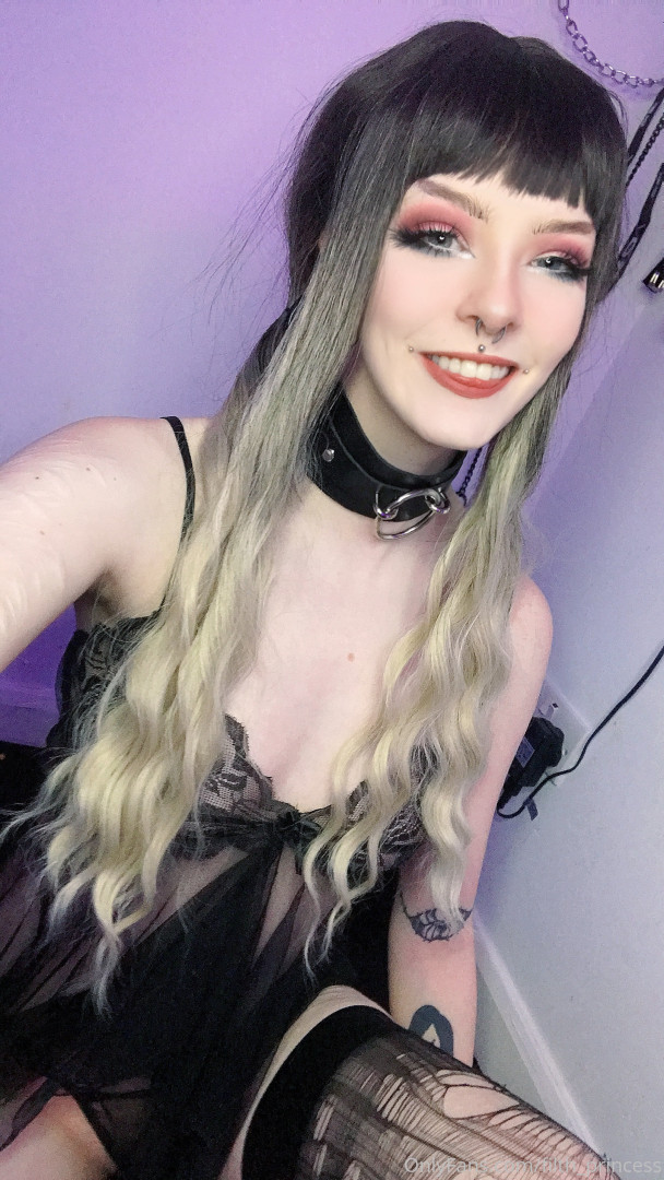 Photo by filth_princess published on January 15,2024 06:04:39 - BestThots