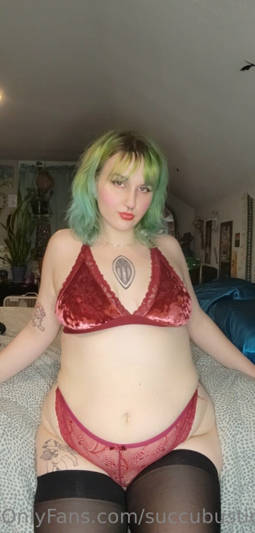 Photo by succubusticslut published on May 17,2023 13:26:22 - BestThots