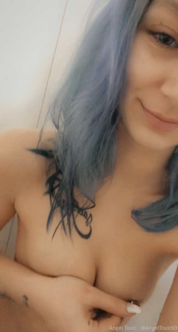 Photo by angeltoxic69 published on October 16,2023 12:59:11 - BestThots