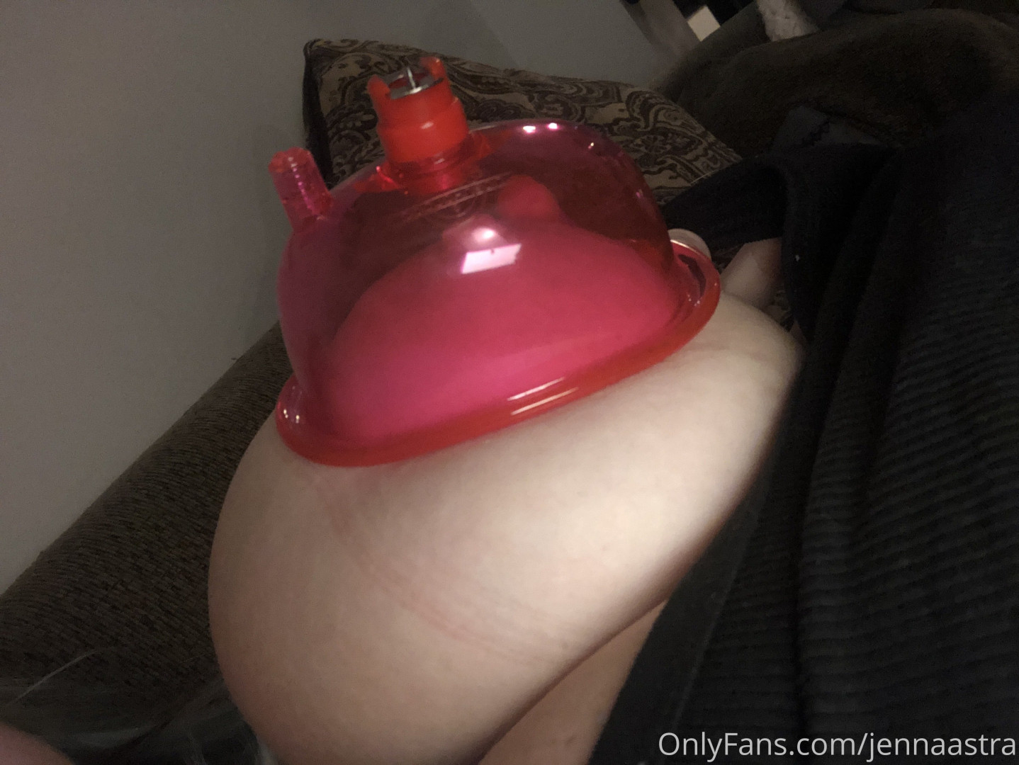 Photo by jennaastra published on July 24,2023 01:30:45 - BestThots