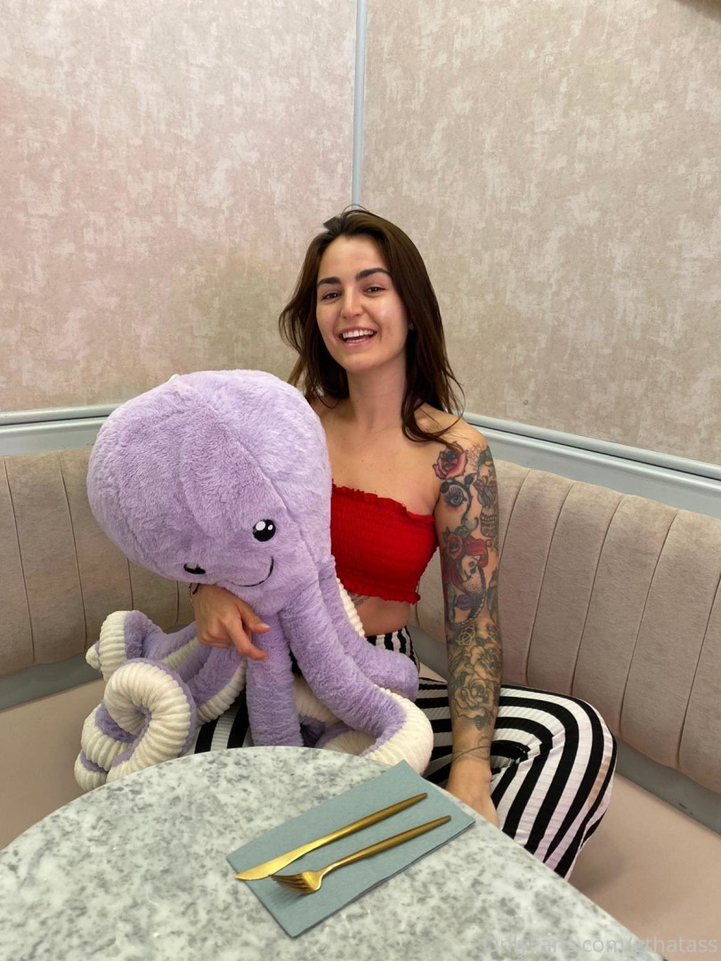 Photo by gthatass published on June 9,2023 10:27:57 - BestThots