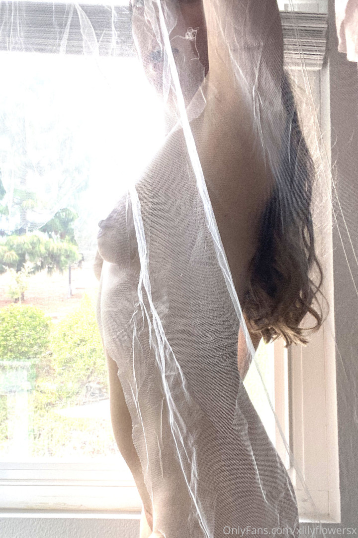 Photo by xlilyflowersx published on May 15,2023 22:47:05 - BestThots