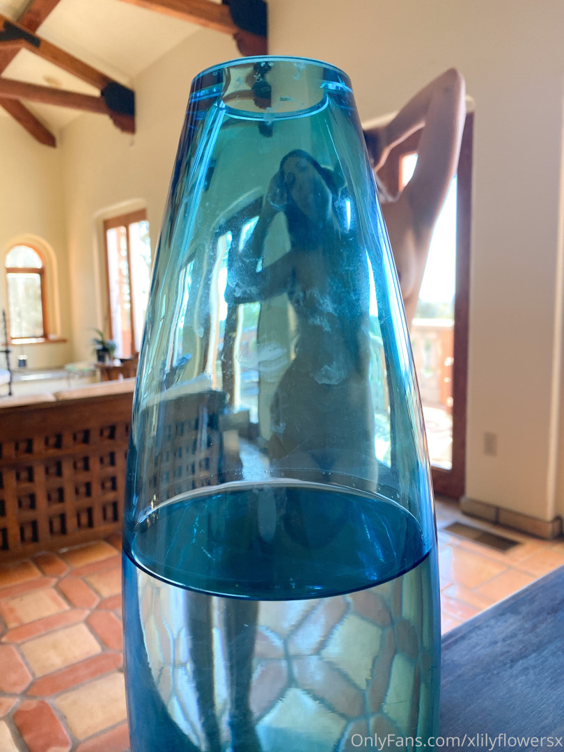 Photo by xlilyflowersx published on May 15,2023 22:48:19 - BestThots